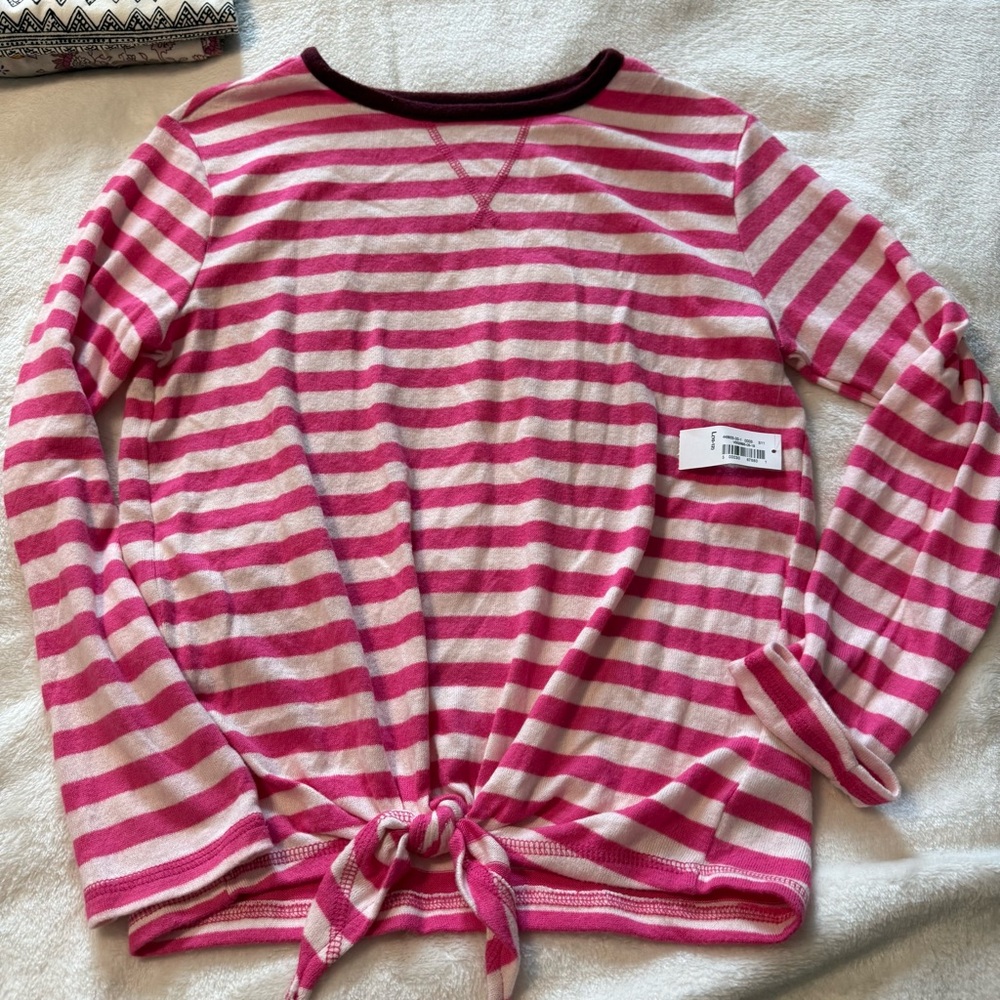 Girls Bundle 2 leggings and 3 tops Sizes range Large 10-12 and 14-16